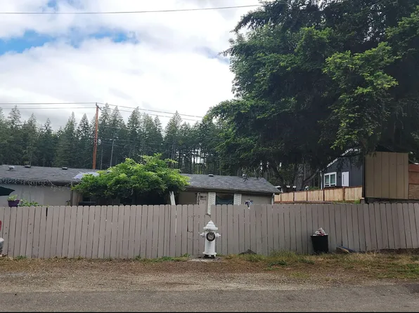 20805 Bonanza Dr E, Bonney Lake, WA 98391
