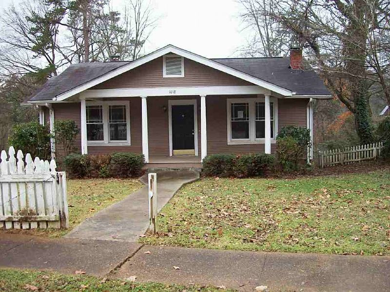 1st image of 1018 Westwood Ave