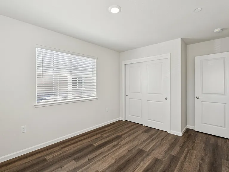 Astoria Place — Photo 34