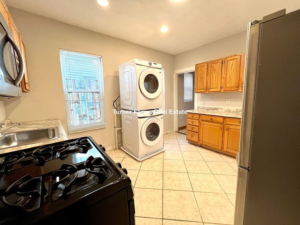 1st image of 18 Eastman St #6R