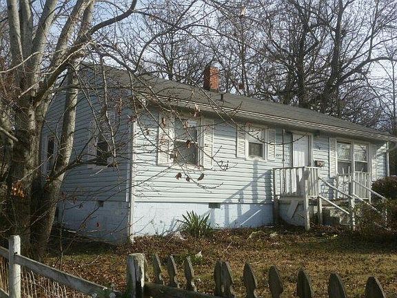 2nd image of 1114 Sykes Ave