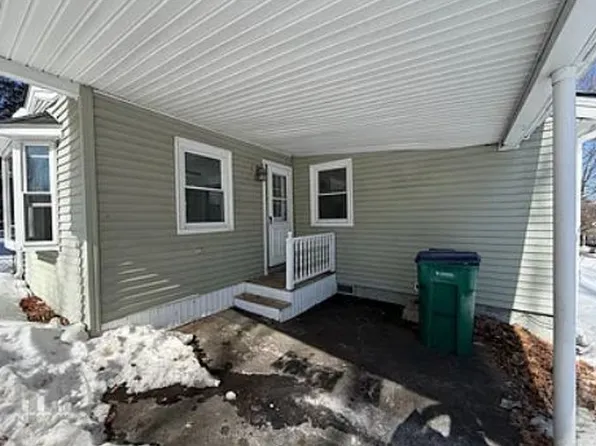 132 Canton St, Fitchburg, MA 01420