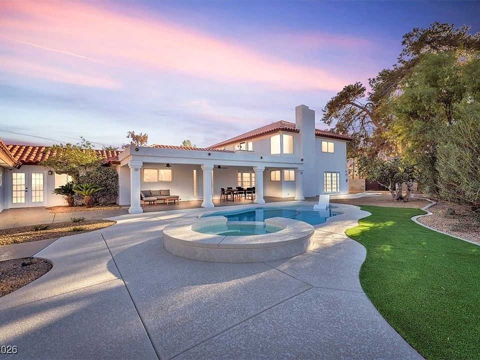 1st image of 2868 Vista Del Sol Ave