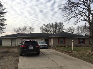 1105 S Sunset Dr, Yorktown, IN 47396