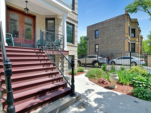 2nd image of 3270 W Wrightwood Ave