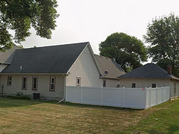 5th image of 205 Lake Ave