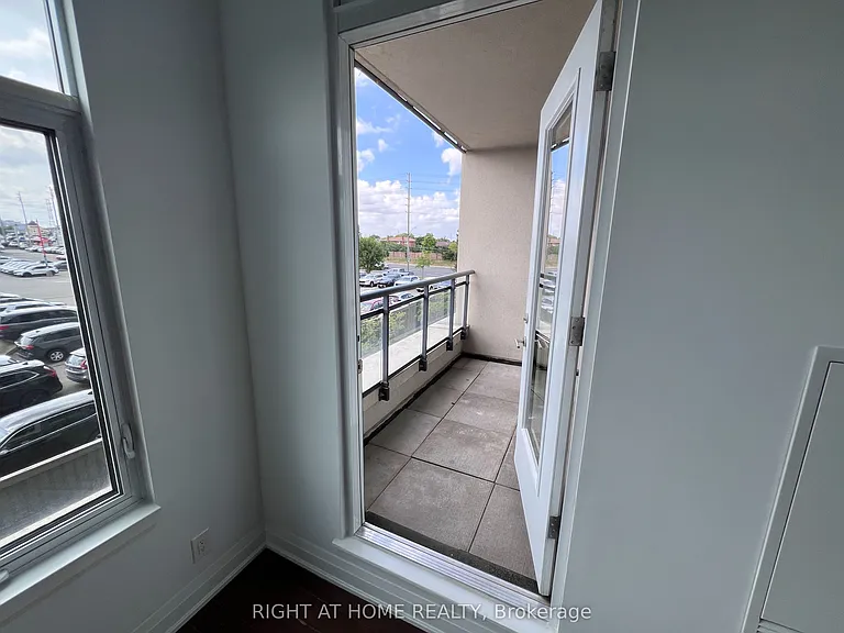 12 Woodstream Blvd #206 — Photo 11