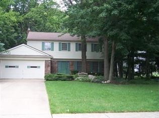 2939 Southwood Dr, Westlake, OH 44145