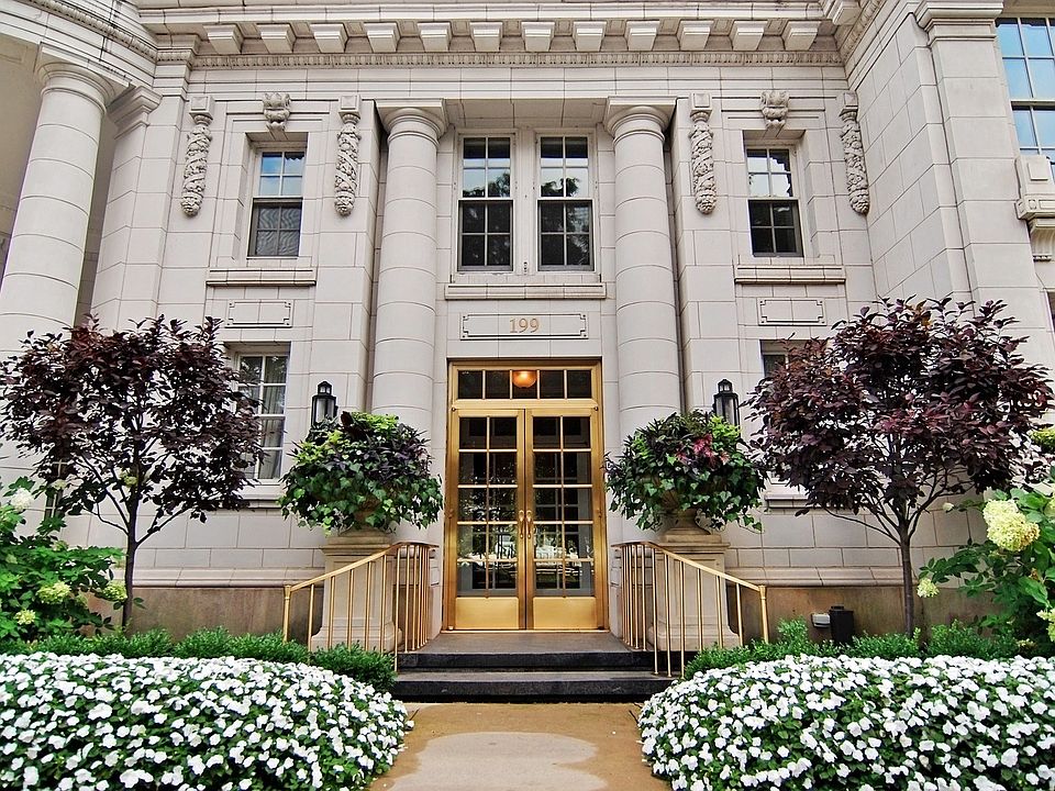 199 East Lake Shore Drive, Chicago