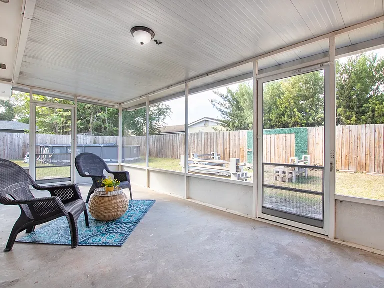 6116 Shakespeare Dr — Photo 14