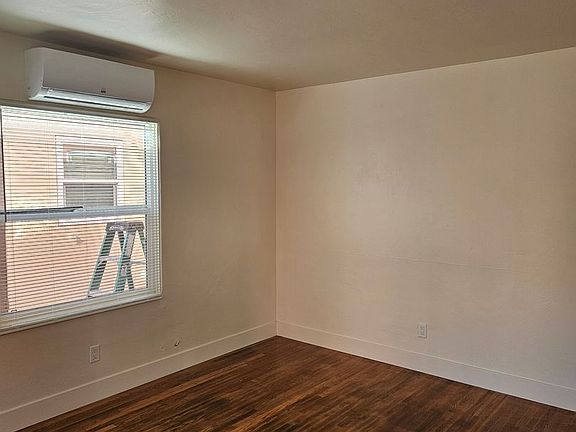 5th image of 2414 E St #0