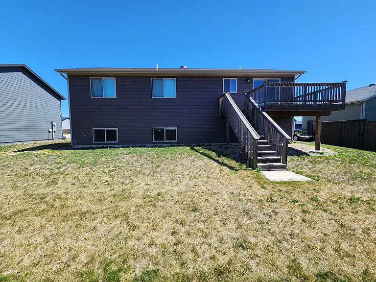 557 Mace Dr — Photo 25