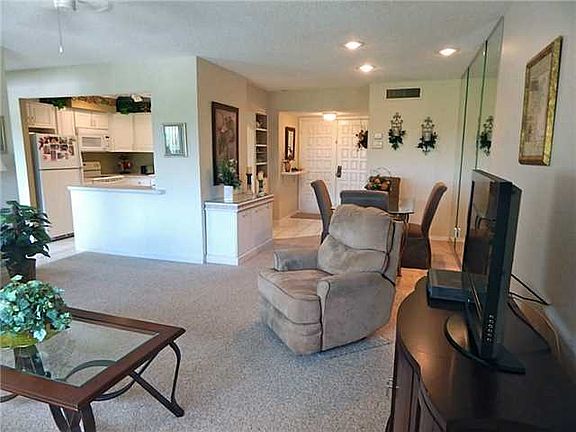 5th image of 1800 SE Saint Lucie Blvd APT 9-303