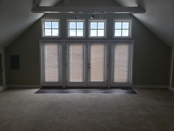 5th image of 725 E Saint Clair St APT 5
