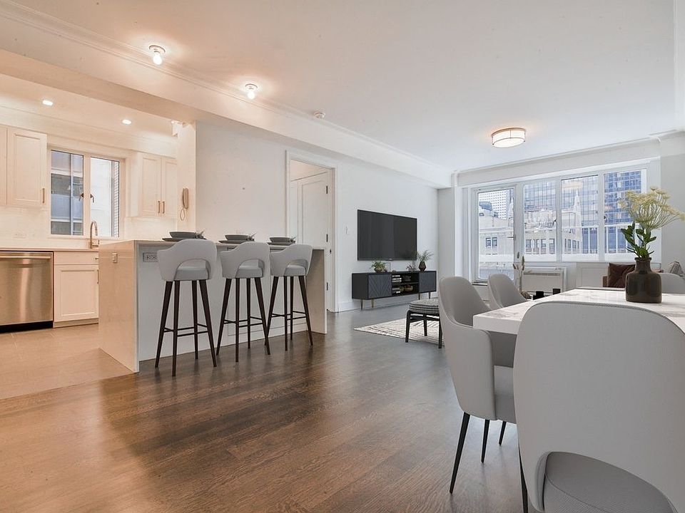 1st image of 40 Central Park S APT 16G