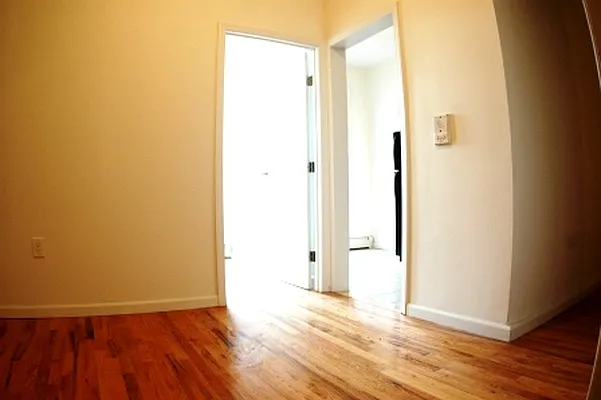 Rented by Mark David | media 30