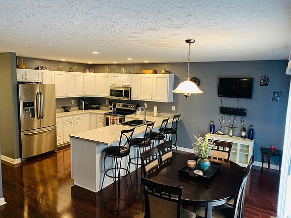 5th image of 428 Limerick Dr
