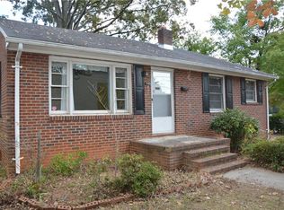 740 Clemmonsville Cir, Winston Salem, NC 27107