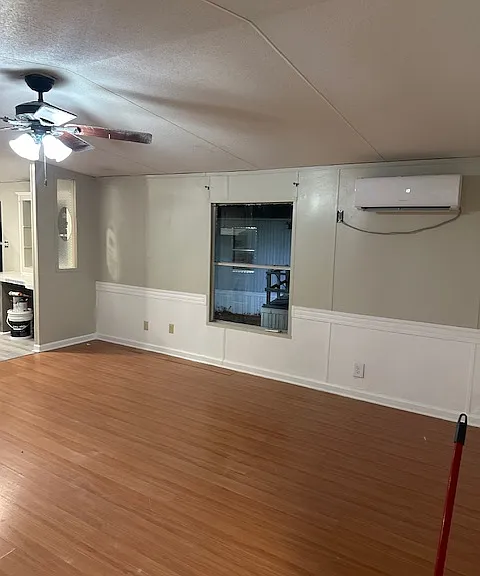 12227 Potranco Rd #6 — Photo 4