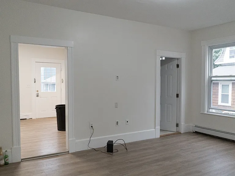 22 Ashford St #22 — Photo 8