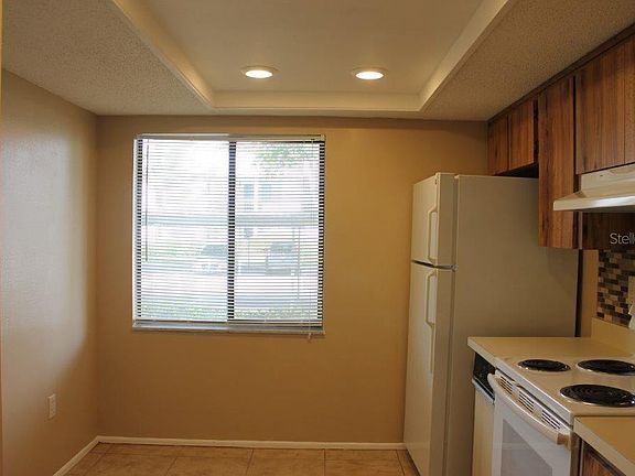 4th image of 115 Martha Ln #115