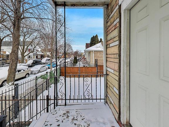 5th image of 5147 S Campbell Ave