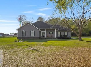 21 Bailey Dr, Jesup, GA 31545