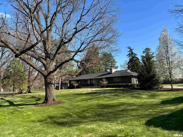 436 W Detweiller Dr, Peoria, IL 61615