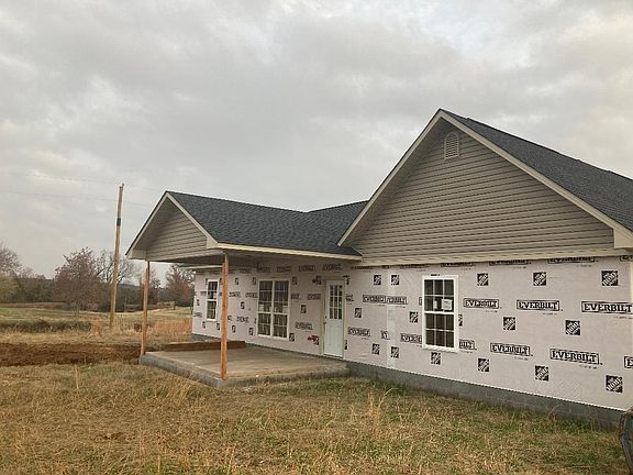 2nd image of 402 County Road 3452