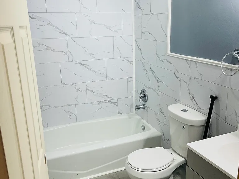 43 Autumn St #1 — Photo 8