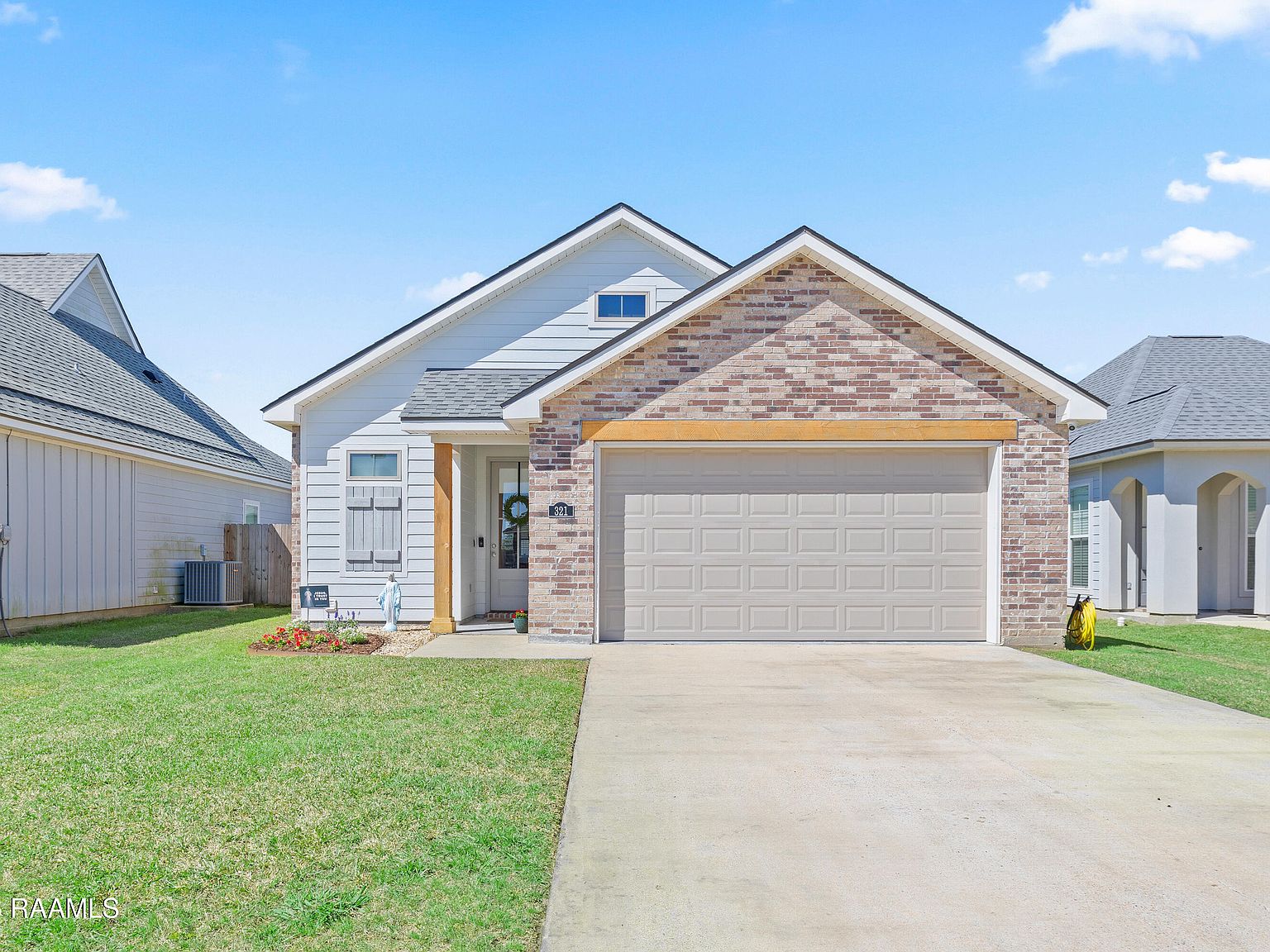 321 Adry Ln, Youngsville, LA 70592 | MLS #2600002157 | Zillow