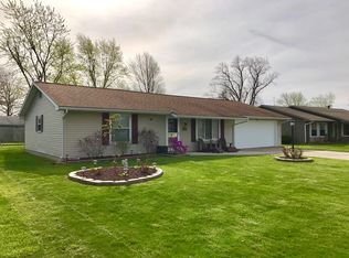 1527 Woodhurst Dr, Defiance, OH 43512