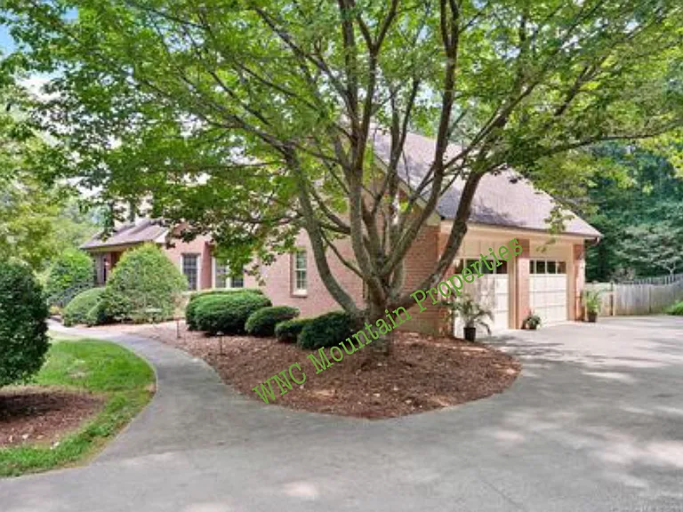 9 Windsong Dr — Photo 1