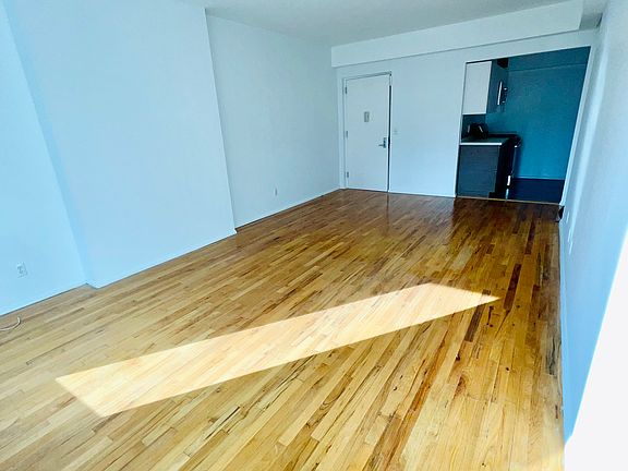4th image of 2367 Frederick Douglass Blvd APT 2D