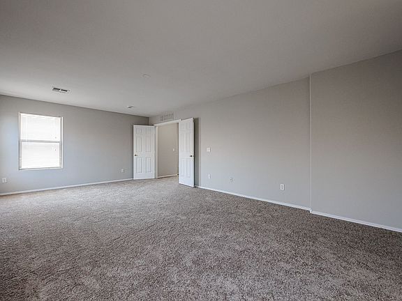 3rd image of 1135 S Fresno Ct