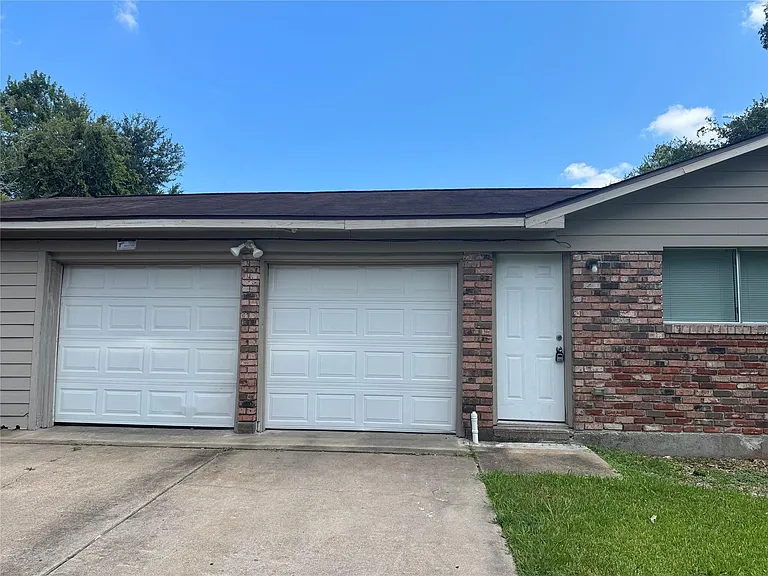 1319 Lyric Ln — Photo 11
