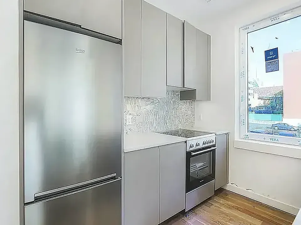 138-25 Barclay Ave #5