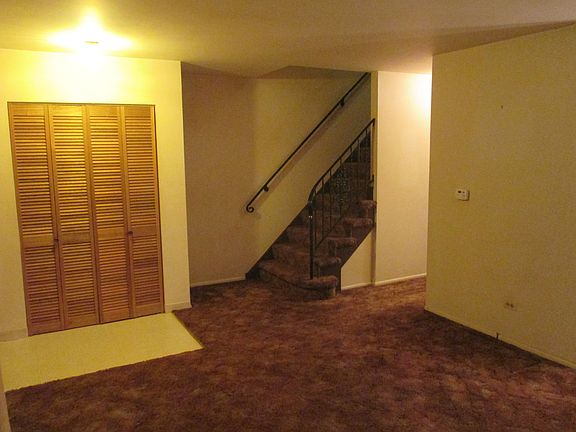 2nd image of 442 Congress Ct