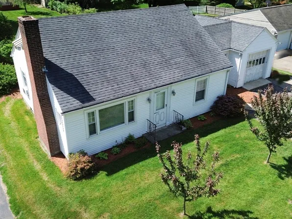379 E Main St, East Brookfield, MA 01515