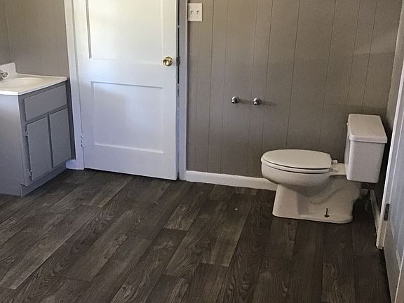 5th image of 119 Evelyn Dr