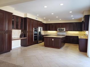 12432 Osprey Ln, Victorville, CA 92392