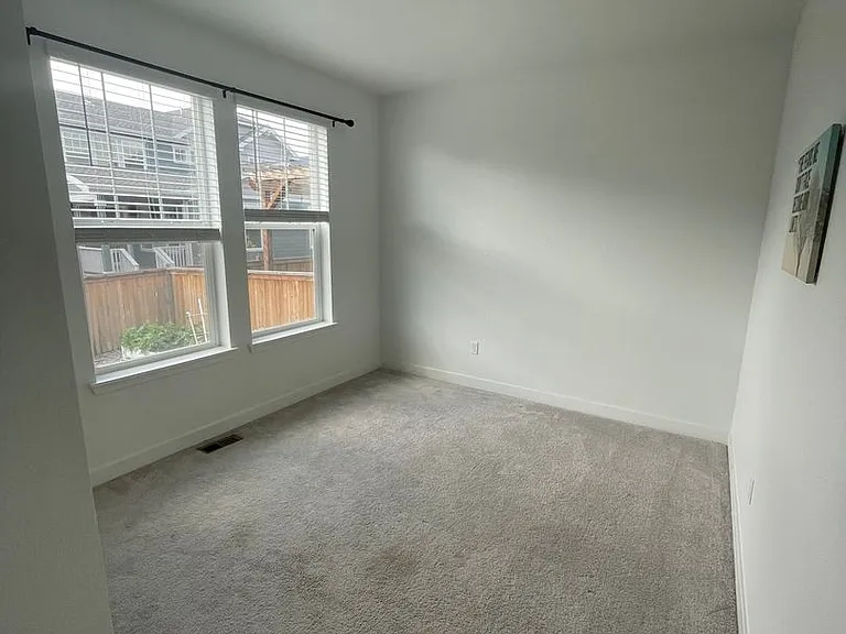 656 Netta Dr — Photo 12
