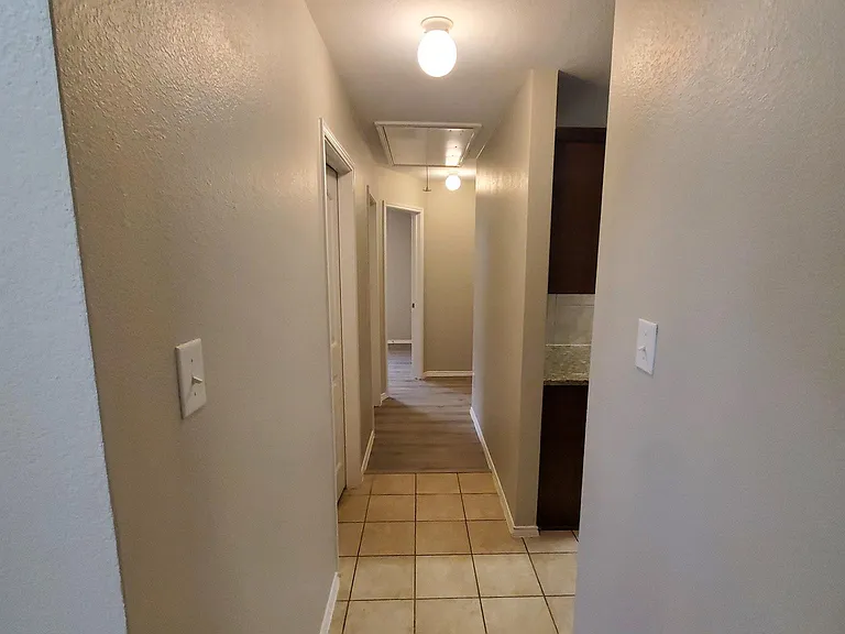2432 French St — Photo 12