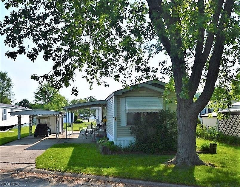 1st image of 52 Flagler Dr #52