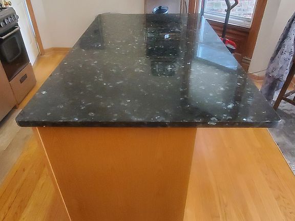 4th image of 3845 N Kenmore Ave #2A