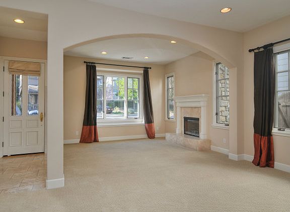 4th image of 131 Boyer Ln