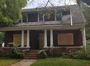 1905 N Rockton Ave, Rockford, IL 61103
