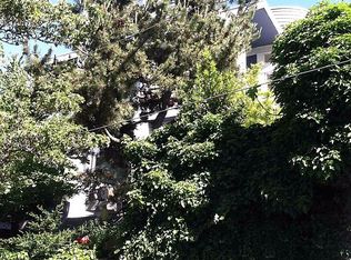 1320 NE 68th St, Seattle, WA 98115