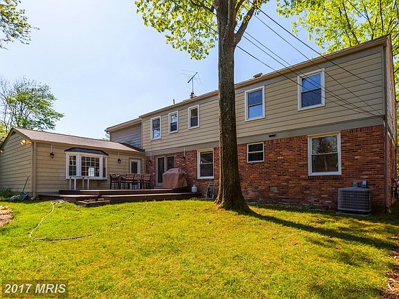 3rd image of 11220 Hurdle Hill Dr