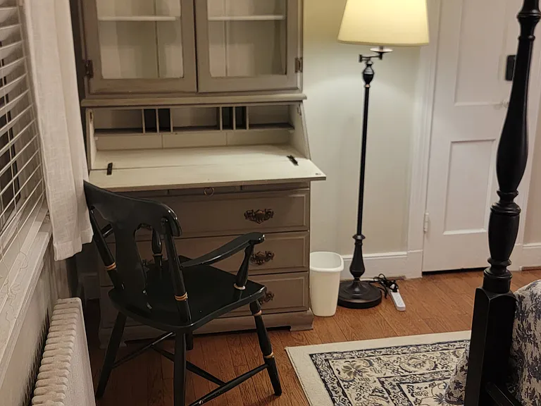 First floor master bedroom with large walkin closet.